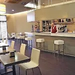 Valencia 3*