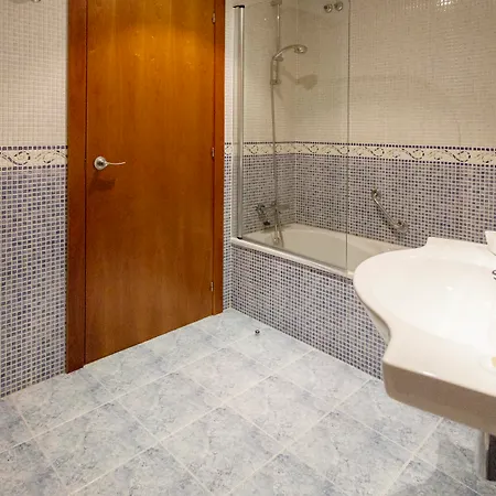Valencia 3*