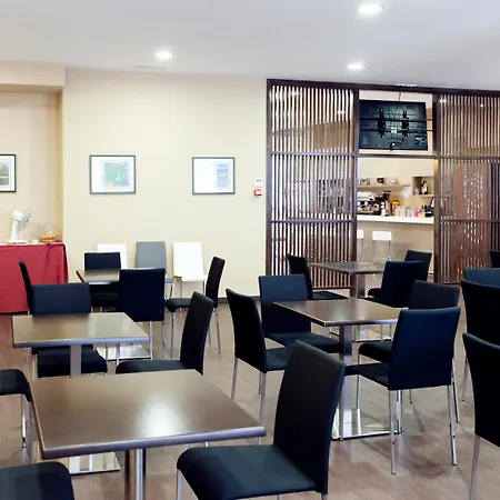 Otel Valencia 3*