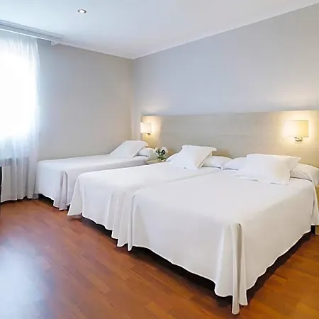 Valencia 3*