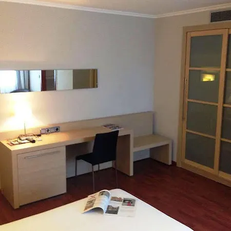 Valencia 3*